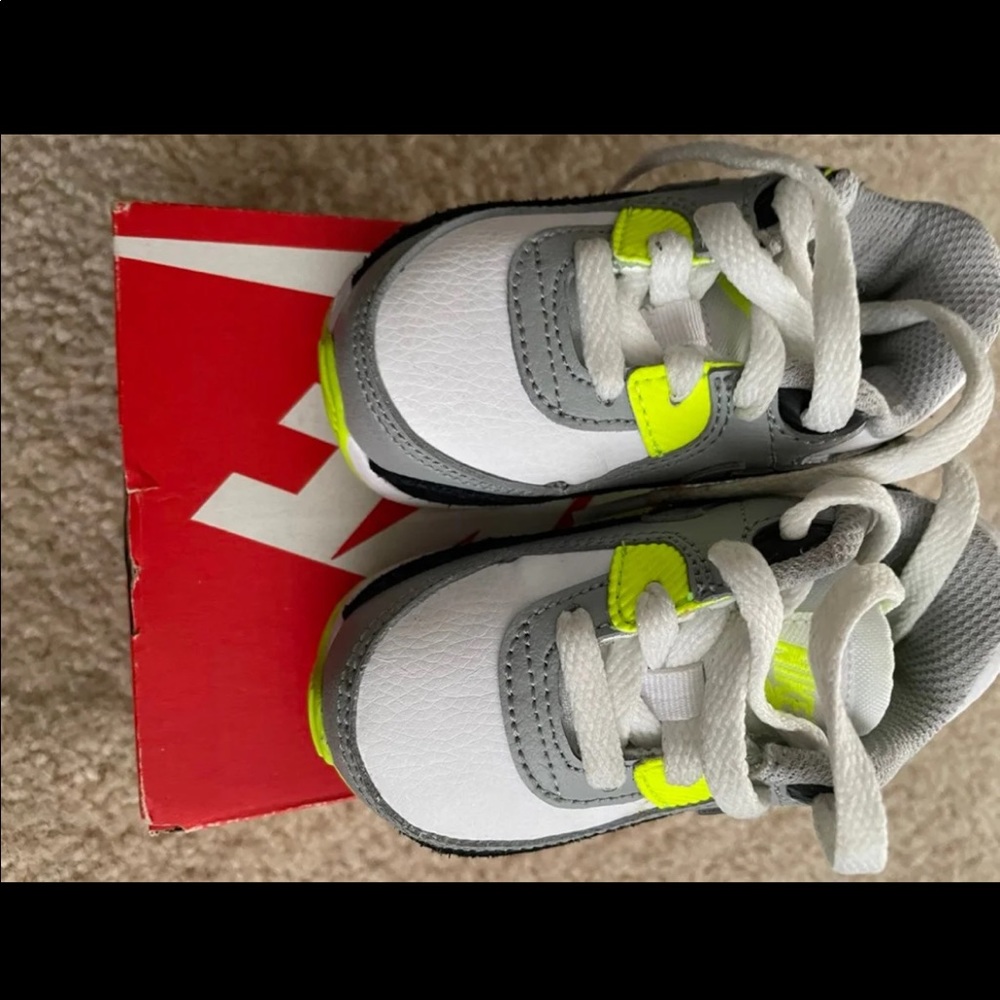 Nike AirMax size 4